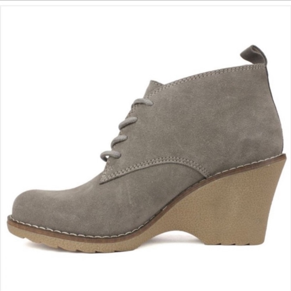 Womens Lambert Lace Up Booties